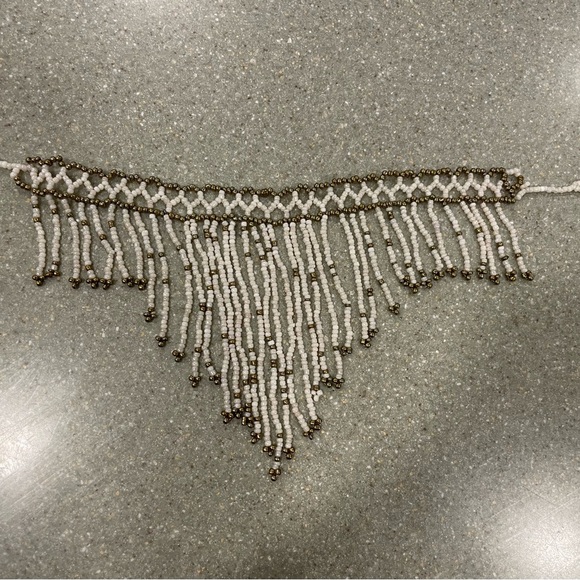 Hand beaded choker - Picture 6 of 10